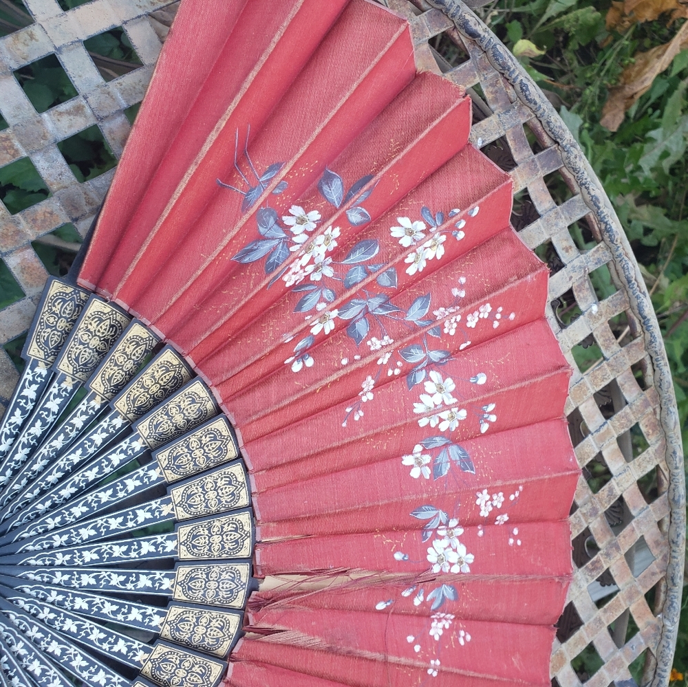 1920'S Vintage red silk oriental fan-PM2 - Picture 4 of 4